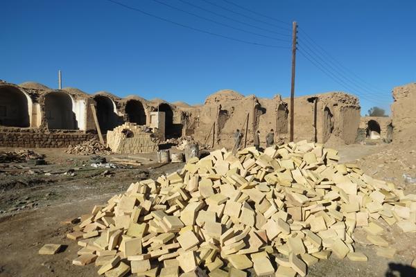 فاز اول مرمت کاروانسرای طرلاب قم آغاز شد فاز اول مرمت کاروانسرای طرلاب قم شروع شد