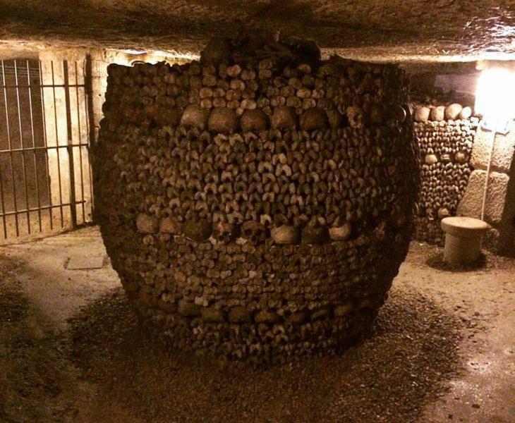دخمه مردگان پاریس(Catacombes of Paris) -فرانسه دخمه مردگان پاریس(Catacombes of Paris) -فرانسه