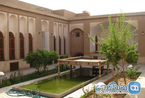 تخلف اجرای سقف سازه ای بر روی خانه نواب وکیل یزد